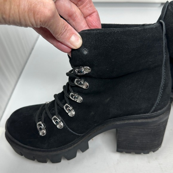 Jeffrey Campbell Black Suede Golan Leather Lug Heel Ankle Boots Womens 9.5M FLAW - Picture 4 of 15